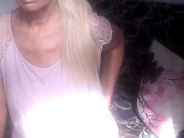 victoria71 live cam on BongaCams