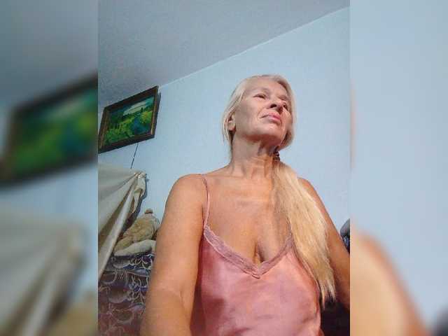 victoria71 live cam on BongaCams
