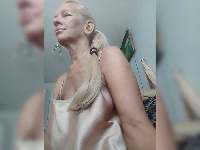 victoria71 live webcam show