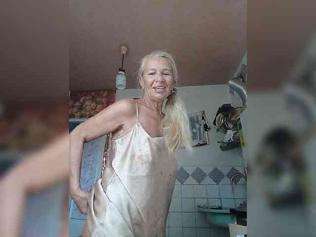 victoria71 Live Webcam on BongaCams