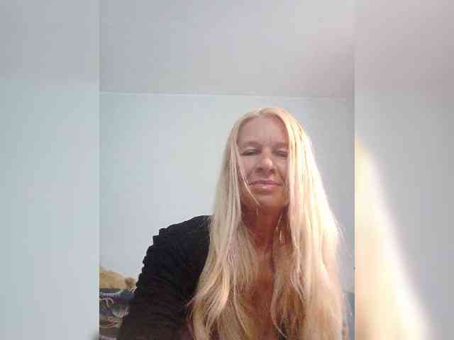 victoria71 Live Webcam on BongaCams