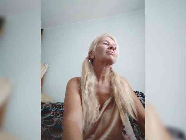 victoria71 Sex Cam Show