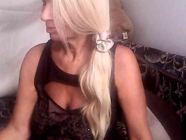 victoria-sexi's live room