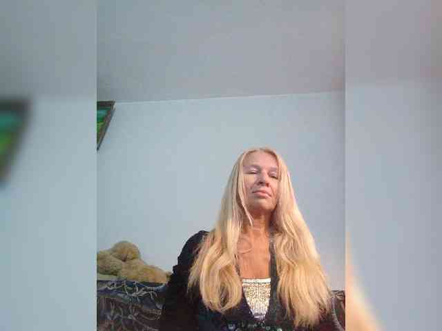 victoria71 Live Webcam on BongaCams