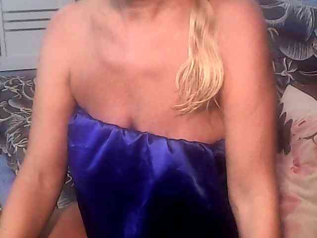victoria-sexi's live room