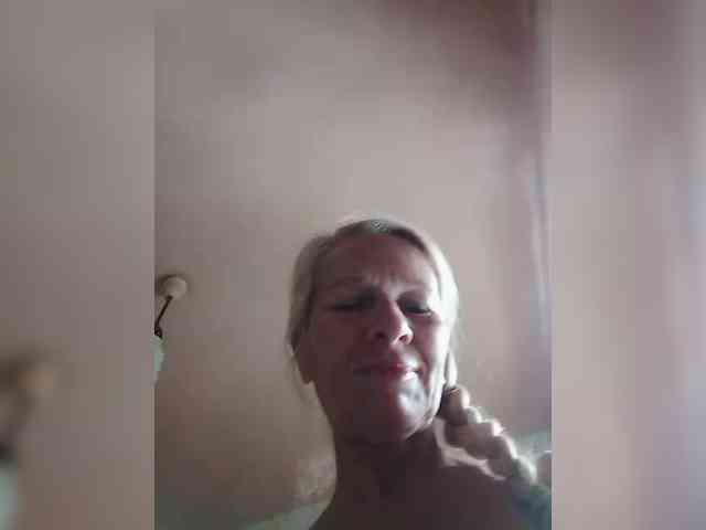 victoria71 Sex Cam Show