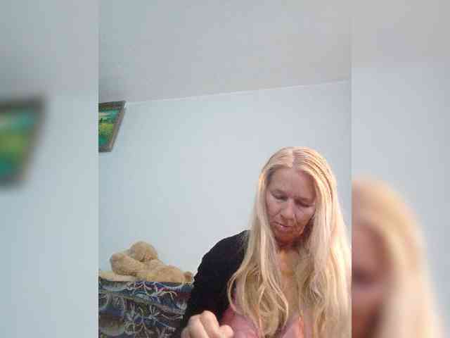 victoria71 Live Webcam on BongaCams