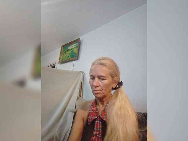 Model: Victoria-sexi
