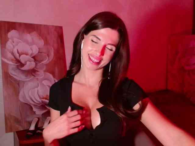 warmmm1tz Live Webcam on BongaCams