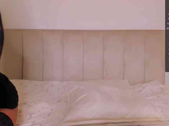 MayWaya's webcam live show