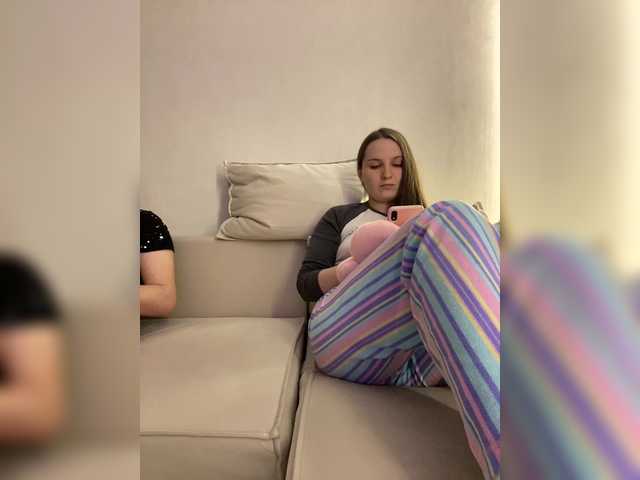 Annafirepussy's BongaCams show and profile