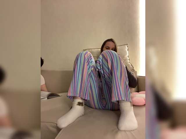 Annafirepussy's BongaCams show and profile