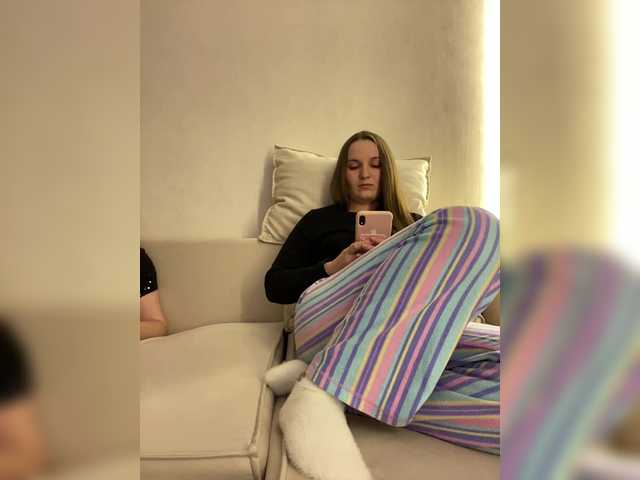 Annafirepussy's BongaCams show and profile