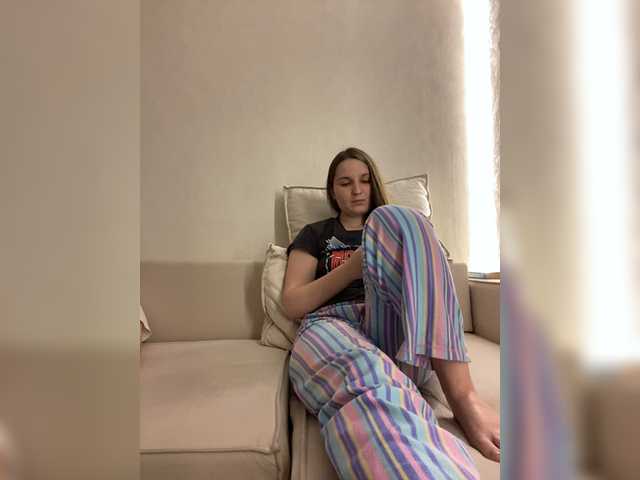 Annafirepussy live cam on BongaCams