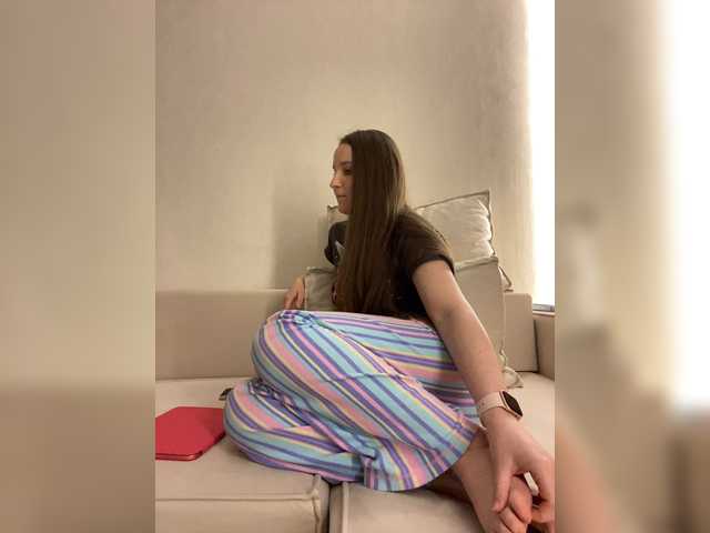 Annafirepussy live cam on BongaCams