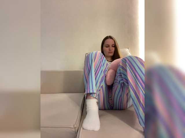 Annafirepussy's BongaCams show and profile