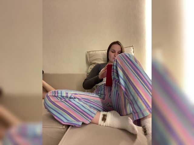 Annafirepussy's BongaCams show and profile