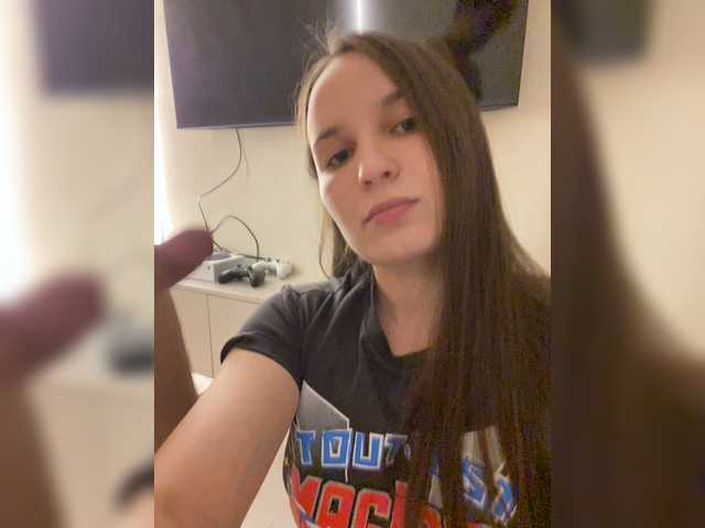 go to chat with Annafirepussy