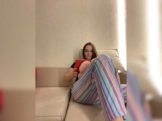 Annafirepussy live cam on BongaCams