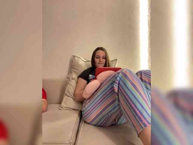 Annafirepussy webcam