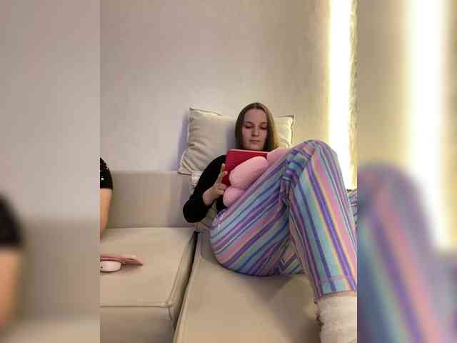 Annafirepussy webcam