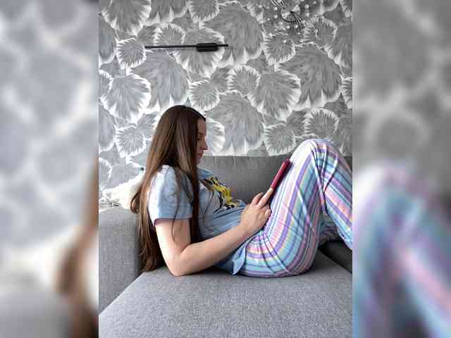 Модель: Annafirepussy