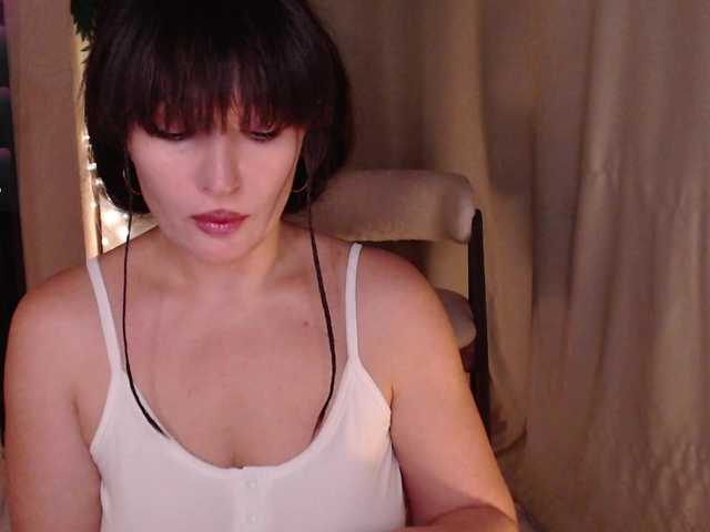 Zeeeme live cam on BongaCams