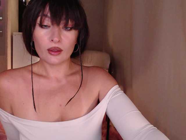 Zeeeme live cam on BongaCams
