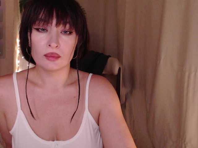 Zeeeme live cam on BongaCams