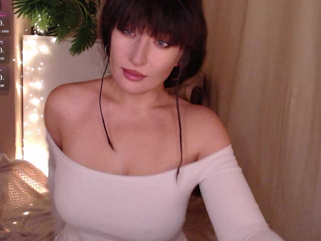 Zeeeme live cam on BongaCams