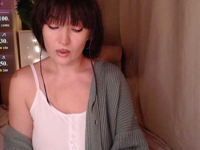 Zeeeme live cam on BongaCams