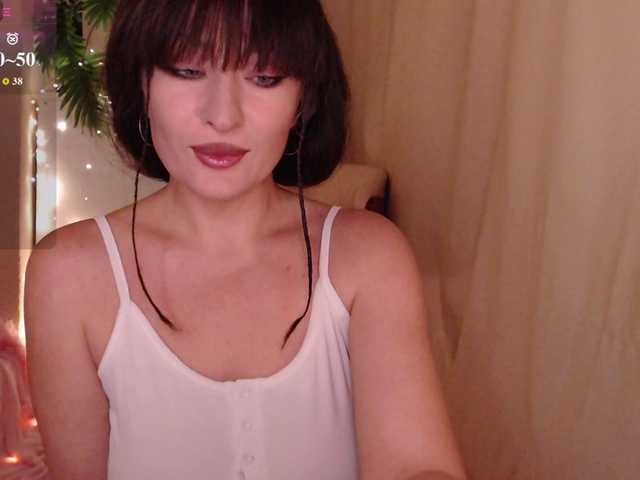 Zeeeme live cam on BongaCams
