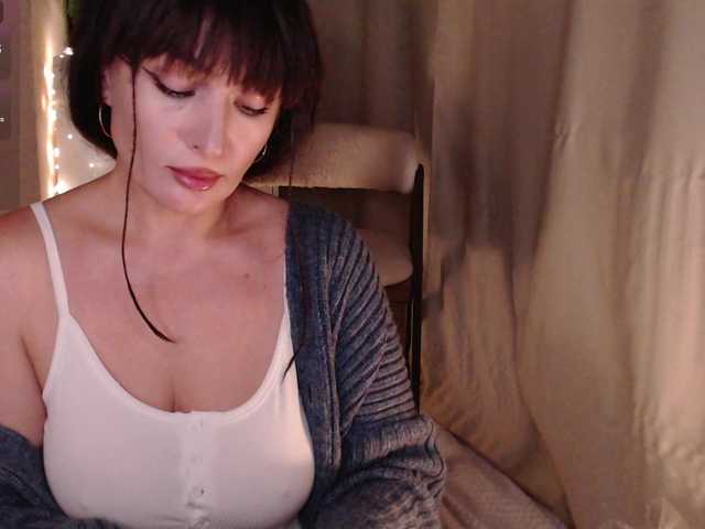 Zeeeme live cam on BongaCams
