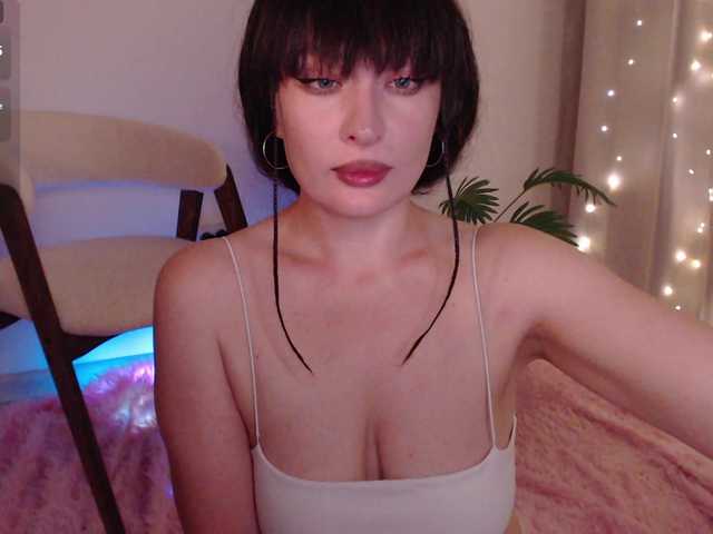 Zeeeme live cam on BongaCams