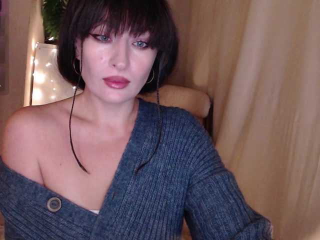 Zeeeme live cam on BongaCams
