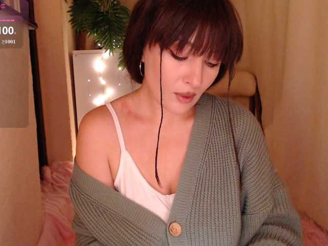 Zeeeme live cam on BongaCams