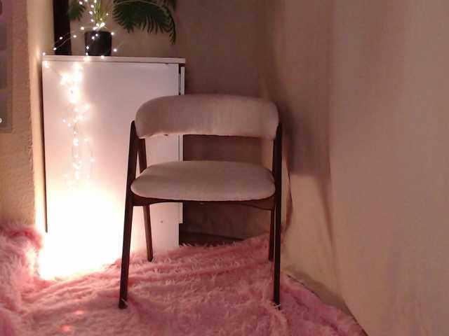 Zeeeme live cam on BongaCams