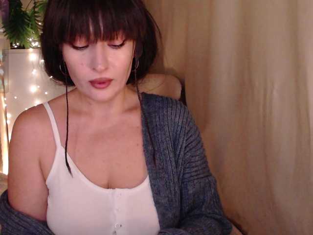 Zeeeme live cam on BongaCams