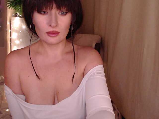 Zeeeme live cam on BongaCams