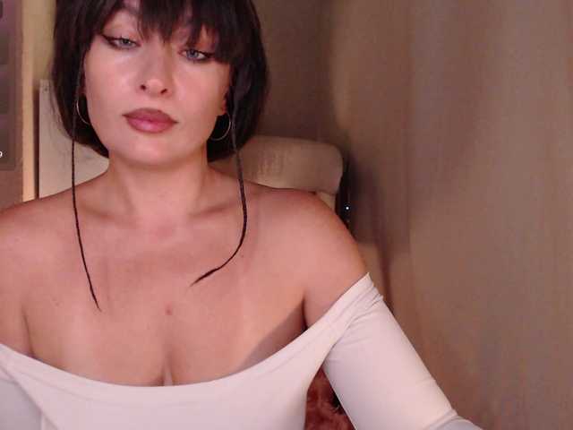 Zeeeme live cam on BongaCams