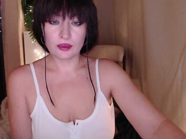 Zeeeme live cam on BongaCams