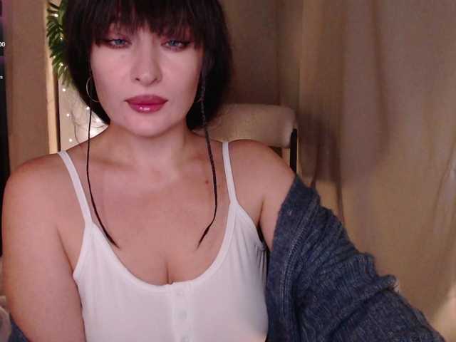 Zeeeme live cam on BongaCams