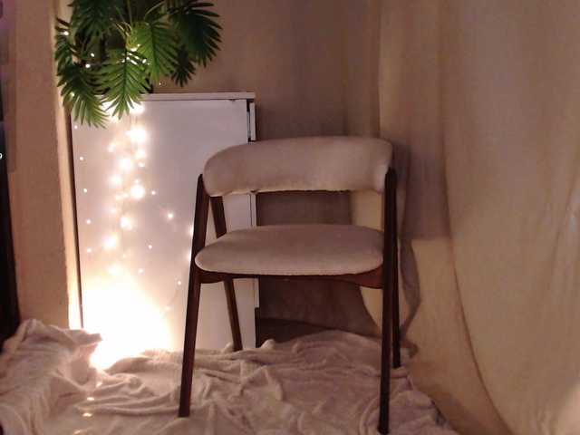 Zeeeme live cam on BongaCams