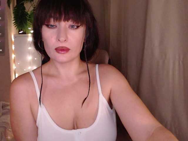 Zeeeme live cam on BongaCams