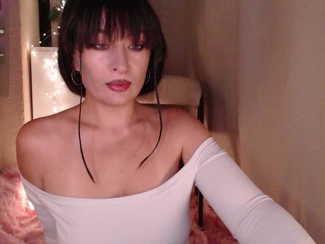 Zeeeme live cam on BongaCams