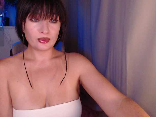 Zeeeme live webcam show