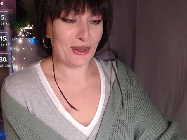 Zeeeme live cam on BongaCams
