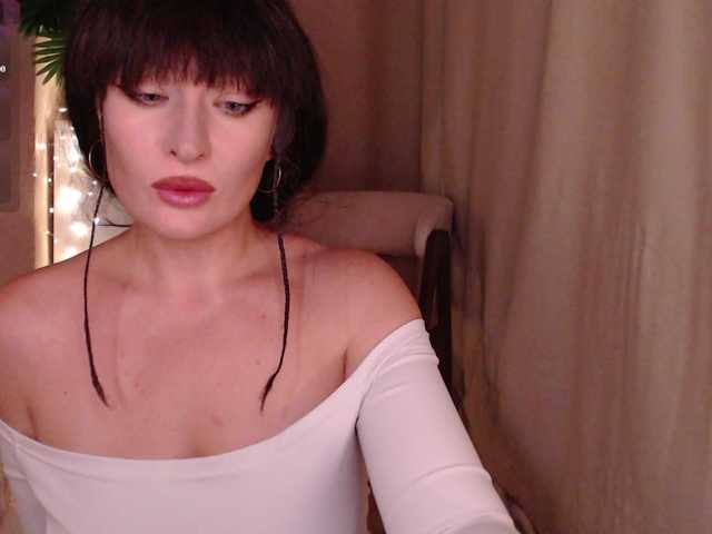 Zeeeme live cam on BongaCams