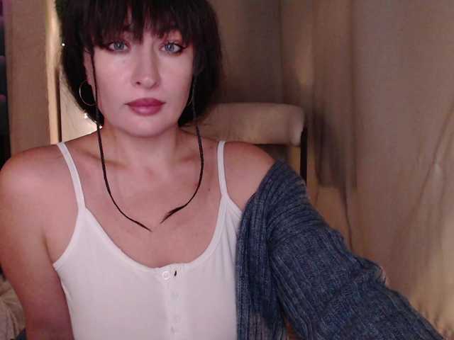 Zeeeme live cam on BongaCams