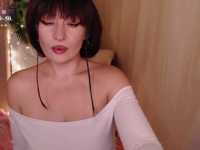 Zeeeme live cam on BongaCams